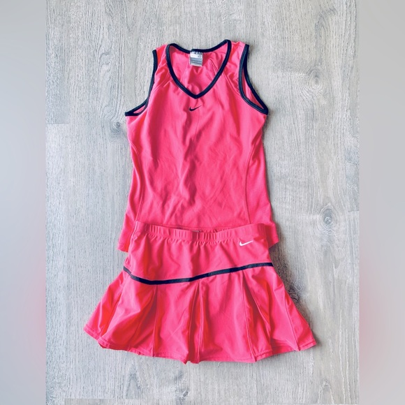 Nike Pants - Nike Matching Tennis Outfit Tank & Skort XS